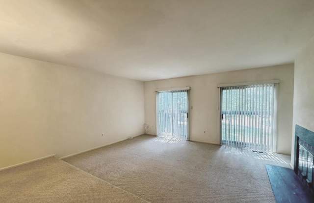 4711 LEYDEN WAY Gallery 3