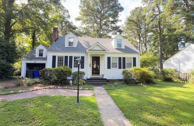 Spacious 4-Bedroom Norfolk Home with Sunroom & Fenced Backyard! Gallery 1
