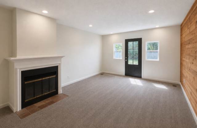 2901 University Drive - B Gallery 2