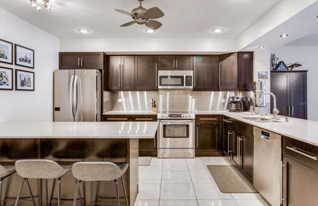 521 PINELLAS BAYWAY S Gallery 3
