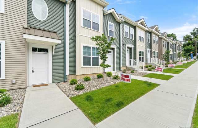 75 Forester Avenue unit: Th1 photos photos