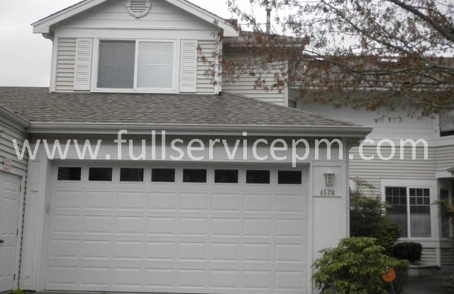 4526 NE 6th Ct - 4526 Northeast 6th Court, Renton, WA 98059