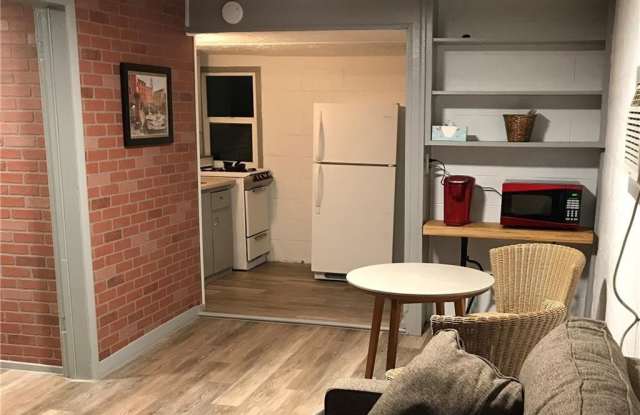 16 W Thatcher Street unit: A - 16 West Thatcher Street, Edmond, OK 73003