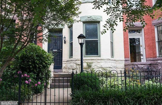 807 Independence Avenue Southeast Gallery 2