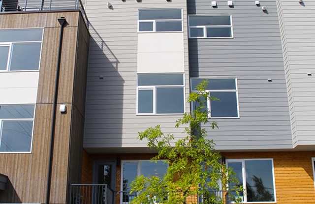 CROWN HILL TOWNHOME W HIGH END FINISHES  VIEW ROOFTOP DECK! photos photos