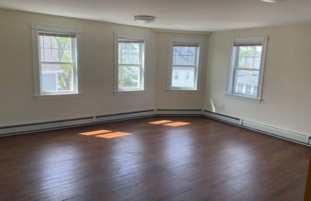 2 Coburn St photos photos