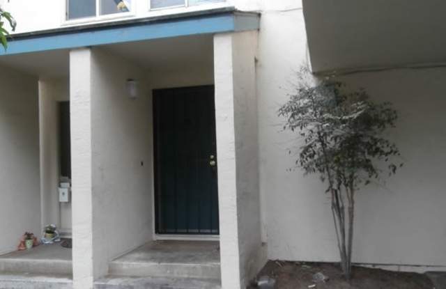 4 Bedroom 1.5 Bathroom Townhouse (Accepting Section 8) photos photos