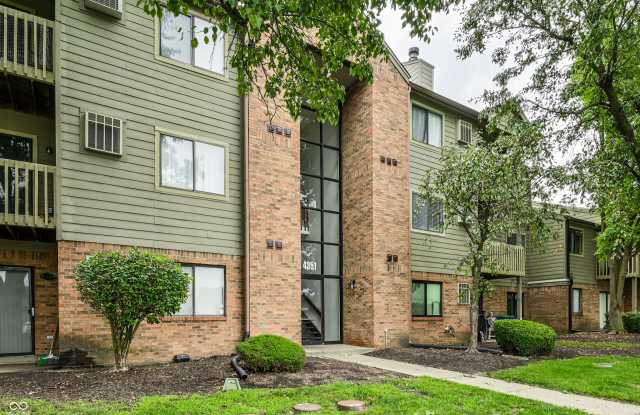 4351 Village Parkway Circle W Gallery 2