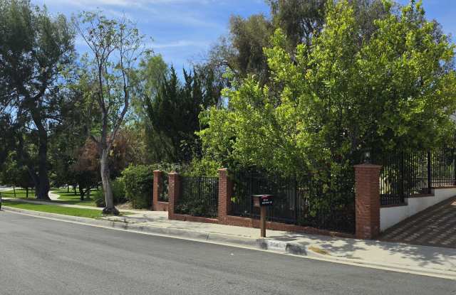 28915 Hollow Brook Ave photos photos