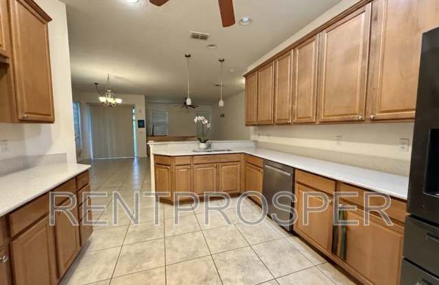 449 Glastonbury Dr Gallery 2