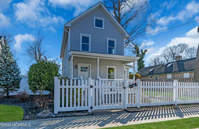 814 Dunlewy Street photos photos