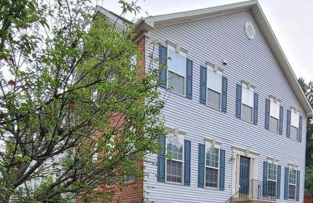 4652 BUCKHORN Ridge - 4652 Buckhorn Ridge, Fair Oaks, VA 22030