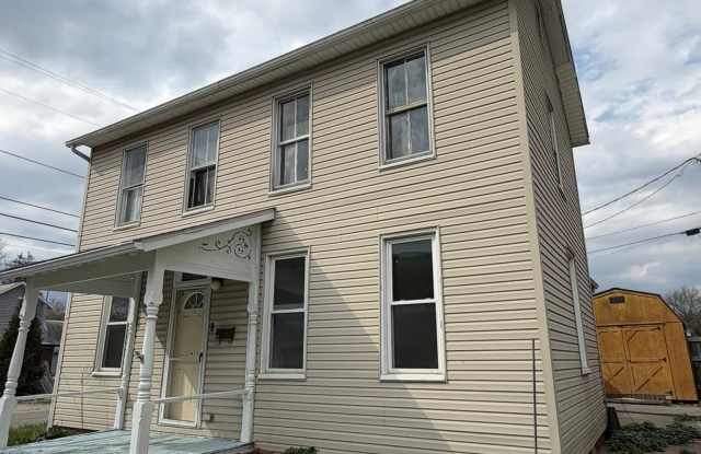 36 Spring Street - 36 Spring Street, Roseville, OH 43777