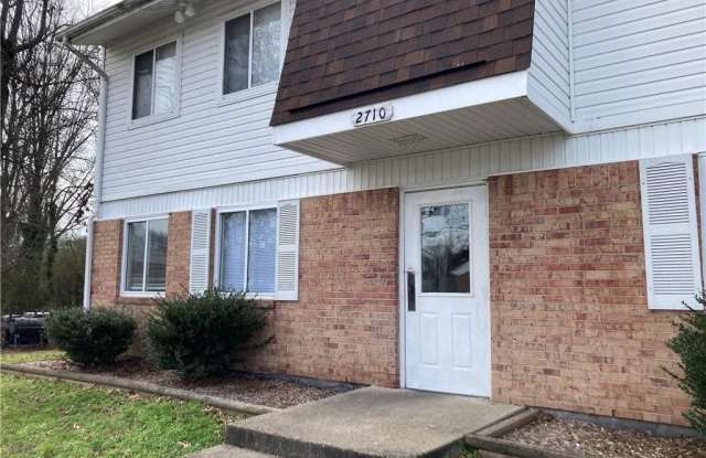 2710 Jamestown Avenue - 2710 Jamestown Avenue, Hampton, VA 23661