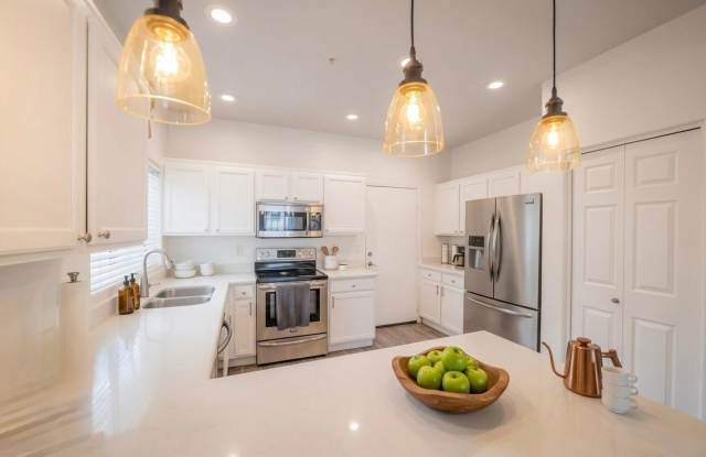 2801 N Litchfield Road photos photos