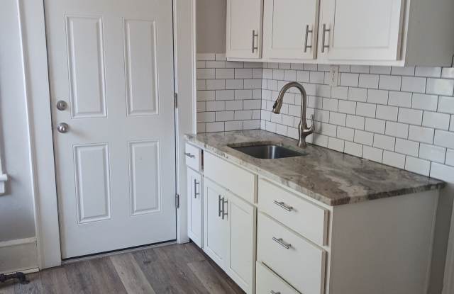 6 South Clinton Street - 5 photos photos