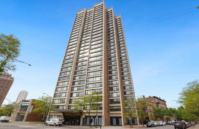 1850 N CLARK Street photos photos