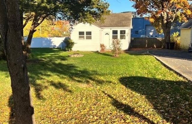 33 Beacon Street - 33 Beacon Street, New Britain, CT 06053