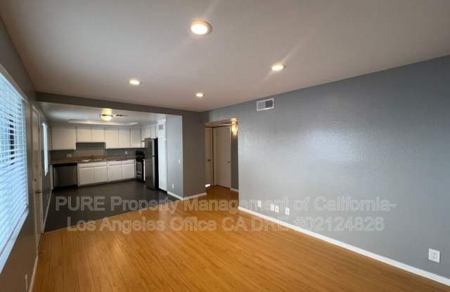 2045 Rodney Drive - 2045 Rodney Drive, Los Angeles, CA 90027