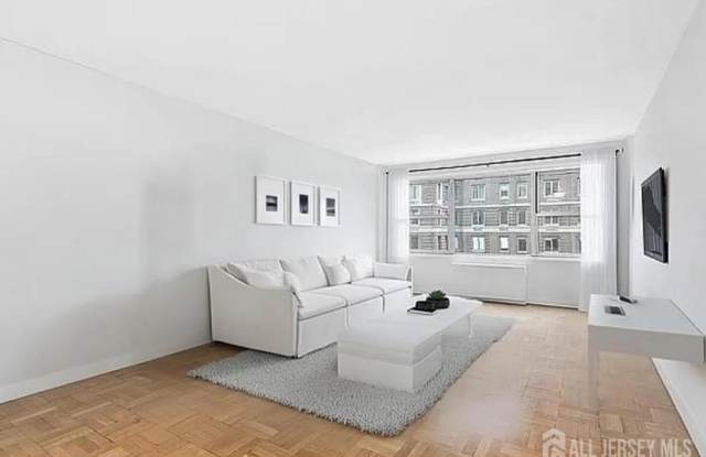 77 W 55th Street unit: 15H photos photos