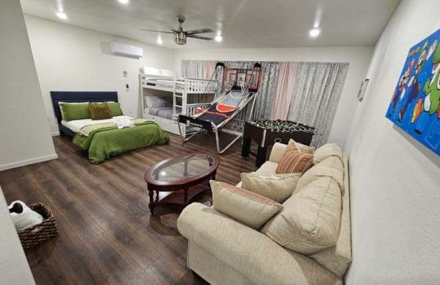 393 Adena St #1 1 - 393 Adena Street, Pasadena, CA 91104