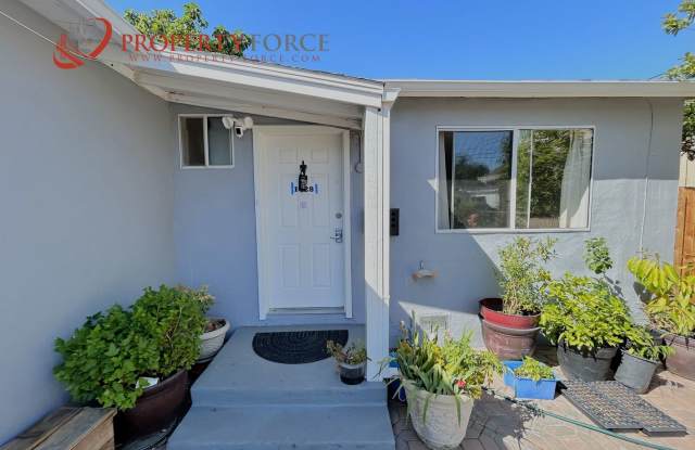2 Bedroom 1 Bath - Nicely Updated home with new washer dryer and fenced in back yard. photos photos