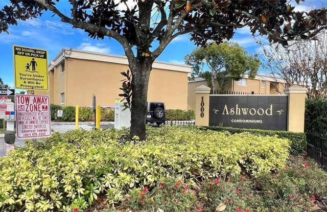 1000 LAKE OF THE WOODS BOULEVARD photos photos