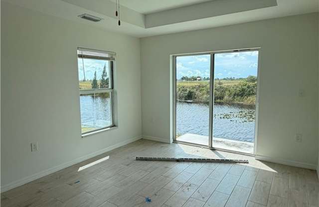 3006 NW 9th Court Gallery 2