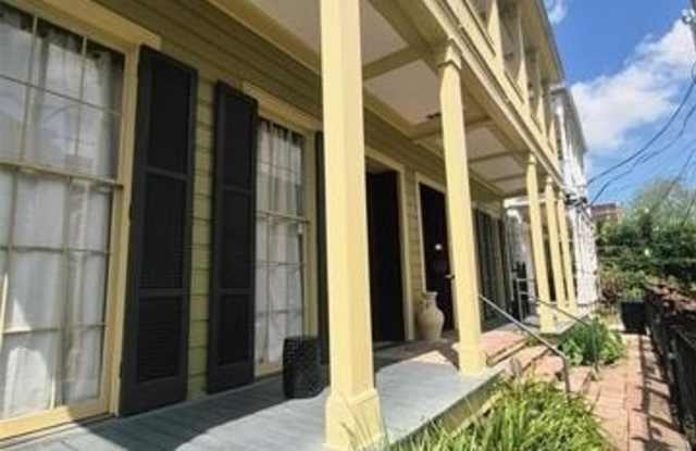 1520 ST. MARY Gallery 3