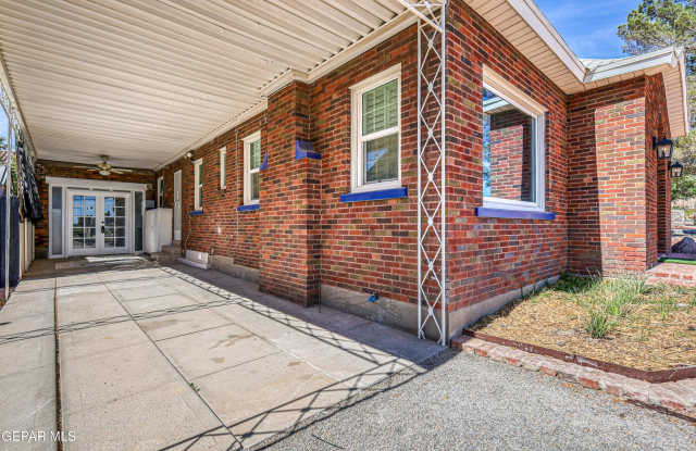 715 E ROBINSON Avenue Gallery 4