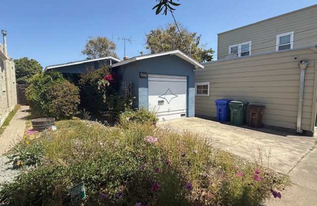 Central Richmond 2-Bedroom Home Near City Hall photos photos