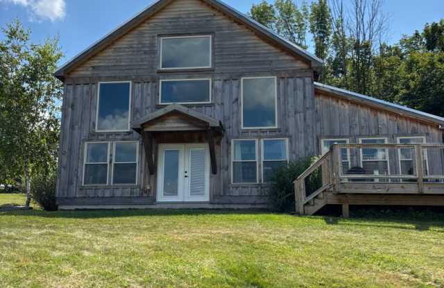 663 Sterling Road - 663 Sterling Road, Wayne County, PA 18444