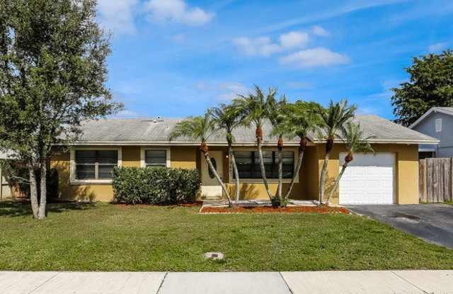 9667 Saddlebrook Drive - 9667 Saddlebrook Drive, Palm Beach County, FL 33496