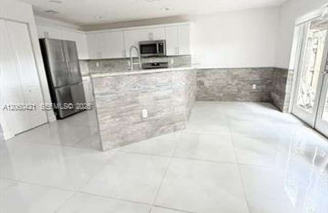 11612 NW 50th Ter th 11612, Doral, FL 33178 photos photos