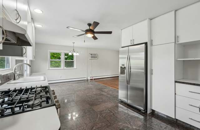 54 W Ridge Rd Gallery 3