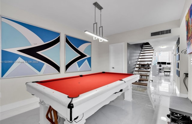 9179 Fontainebleau Blvd - 9179 Fontainebleau Boulevard, Fountainebleau, FL 33172