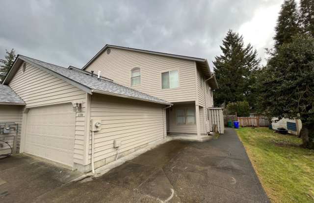 1709 SE 130th Ave - 1709 Southeast 130th Avenue, Portland, OR 97233 1709 SE 130th Ave - 1709 Southeast 130th Avenue, Portland, OR 97233