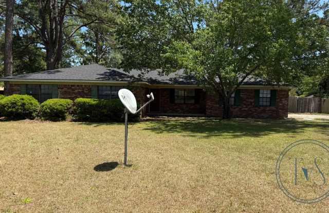 1110 Hickory Street Hinesville, GA 31313 photos photos