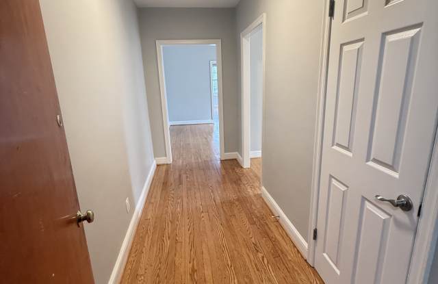 8201 Schrider St photos photos