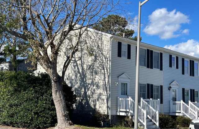 13611 DERRICKSON Avenue unit: A photos photos