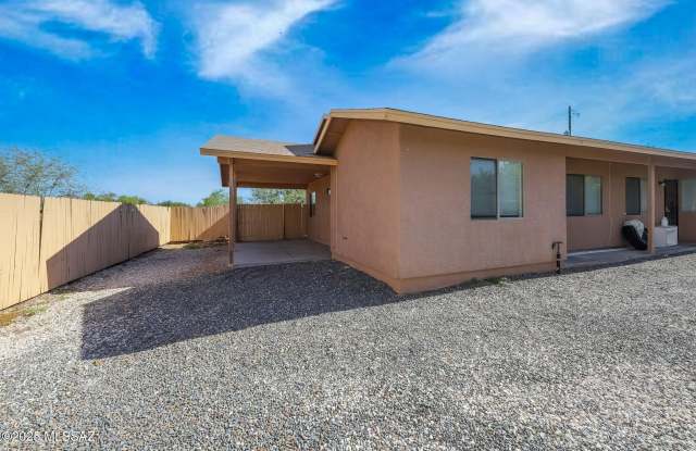 2635 N Fontana Avenue unit: 2 - 2635 North Fontana Avenue, Tucson, AZ 85705