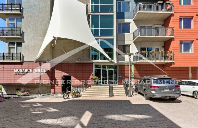 Spacious Condo with Central AC and Mountain Views photos photos