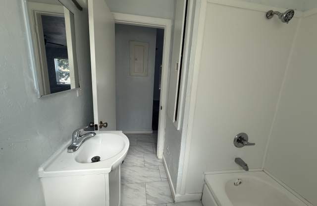 229 Troy St Ne photos photos 229 Troy St Ne photos photos