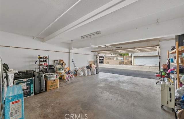 18415 Collins Street Gallery 3