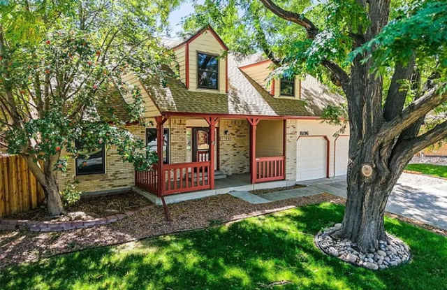 8196 South Logan Court - 8196 South Logan Court, Littleton, CO 80122