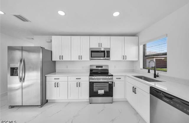 4984 Fairway Court Gallery 2