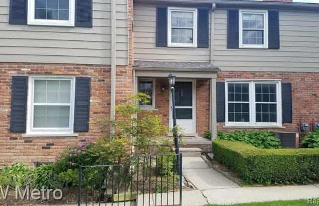 553 N OLD WOODWARD Avenue - 553 North Old Woodward Avenue, Birmingham, MI 48009
