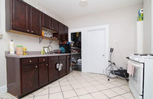 3252 S Paulina St FBD FL2 Gallery 3