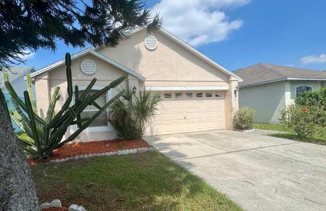 Nicely-Maintained 3/2 Home in Azalea Park photos photos