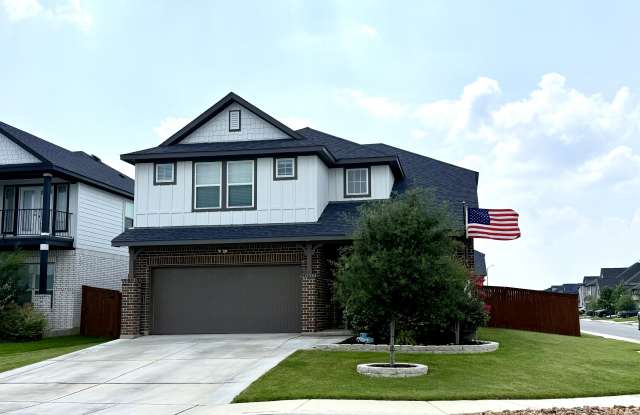 9339 Pioneer Junction photos photos